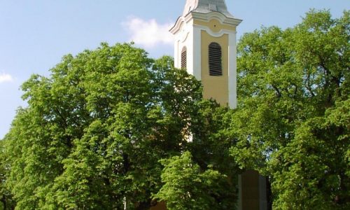 Egymillió forinttal támogatják a Bakonysárkányi Római Katolikus Plébánia felújítását