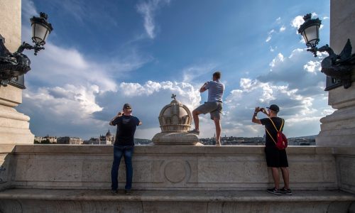 Csúcson a turizmus