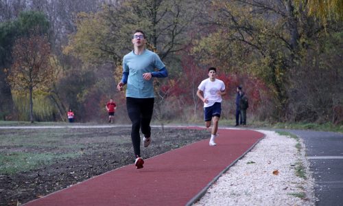 Rekortán futópályát avattak Esztergomban