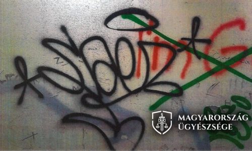 Több, mint százezer forintos kárt okozott Tatabányán egy graffitis