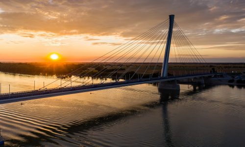 Díjazták a Duna legmagasabb hídját