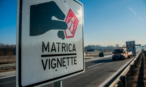 Közel 162 ezer éves e-matrica kelt el már az érvényességi idő kezdete előtt