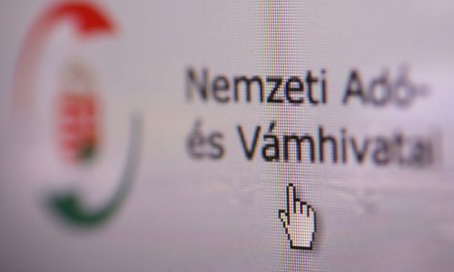 Még három hétig akár SMS-ben is kérhető a bevallási tervezetek postázása