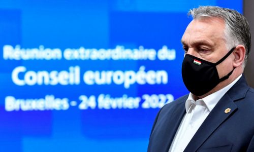 Orbán: Nem fogjuk engedni, hogy Magyarországot bárki belesodorja ebbe a háborúba!