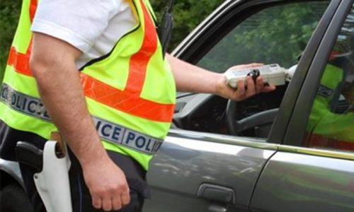 Kétszer egymás után bukott le egy ittas sofőr Oroszlányban