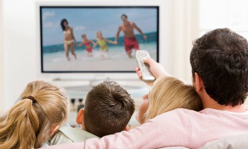 Megszűnik két magyar tévécsatorna