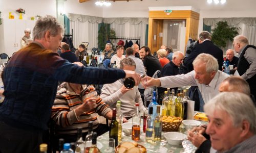 Két év kihagyás után ismét megrendezték a Baji borversenyt
