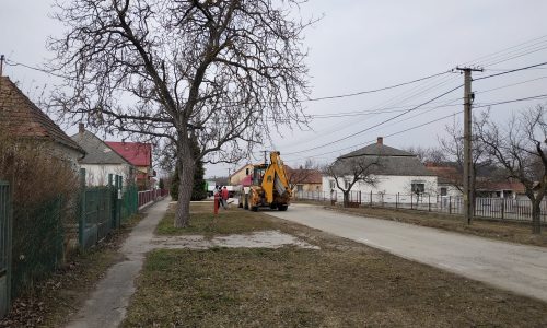Útfelújítások kezdődnek Ácsteszéren