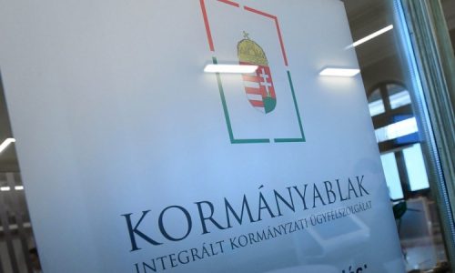 Országszerte ügyeletet tartanak a választás hétvégéjén a kormányablakok