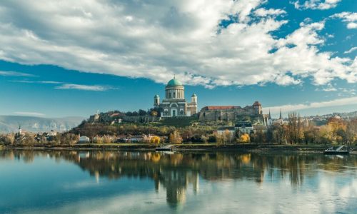 Nemzeti Vallásturizmus Fórum kezdődött Esztergomban