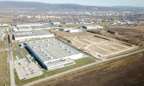 Elzárná az ipari parkok vízcsapjait a baloldal