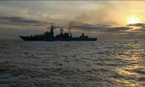 Ezer tengerész vesztegel hajókon az ukrán vizeken