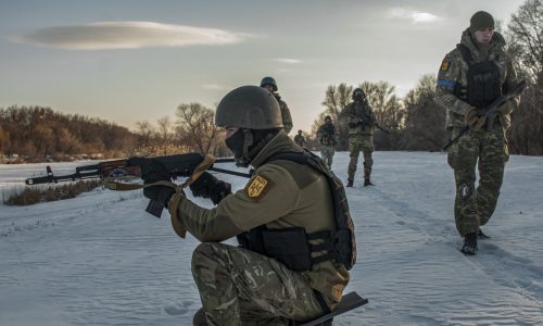 Moszkva katonai célpontnak tekinti a NATO fegyverszállítmányait