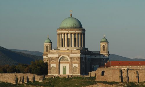 200 éve tették le az esztergomi Bazilika alapkövét