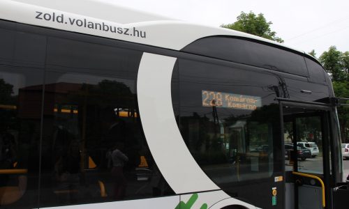 Már napi rendszerességgel közlekedik Észak-és Dél-Komárom között a komáromi gyártású BYD elektromos busz