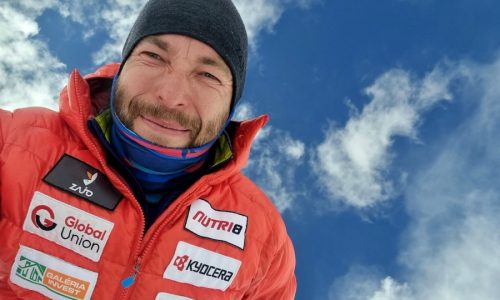 Suhajda Szilárd elérte a Föld negyedik legmagasabb pontját