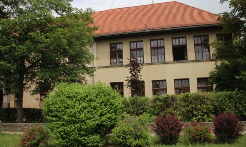 Energetikailag korszerűsítik a piliscsévi iskolát