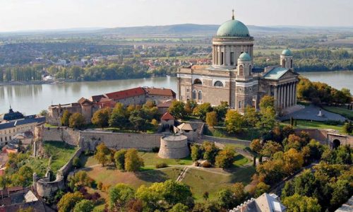 Esztergom rangjának visszaállítása egy régi adósság