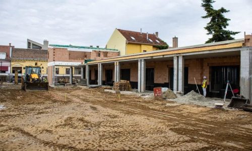 Jövő év elejére készülhet el Esztergom új piaca