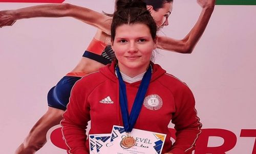 Három aranyat nyert az oroszlányi karatés