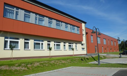 Átadták Nagyigmánd felújított iskoláját