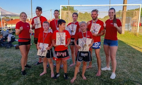 Kiválóan szerepelt a Fighting Kempo Pokorni Team Esztergom-Kertváros csapata