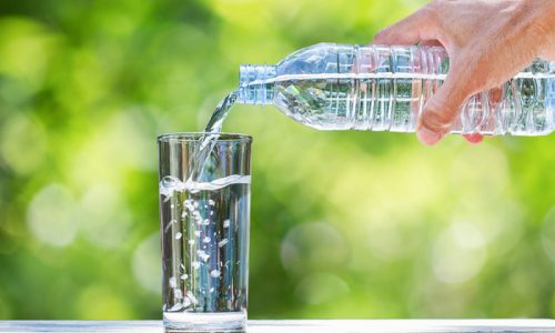 Víz és rendszeres pihenőidő hűsítheti a kánikulában dolgozókat