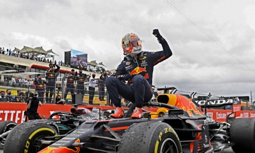 Verstappen nyerte a sprintfutamot