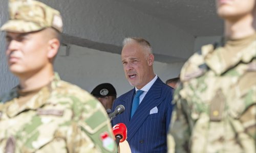 Fel kell gyorsítani a haderőfejlesztést