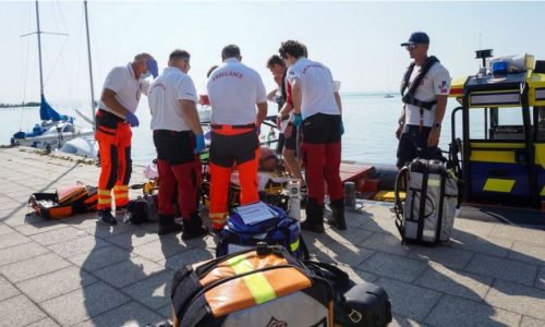 Újraélesztettek egy úszót a Balaton-átúszáson