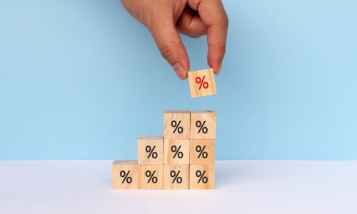 Újabb adócsökkentéssel segíti a vállalkozásokat a kormány