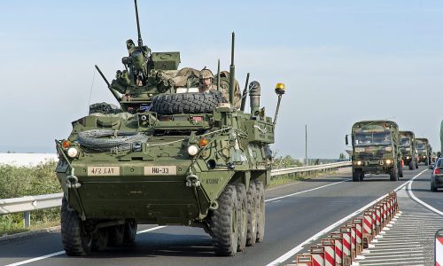 Jelentős katonai járműforgalomra figyelmeztet a HM