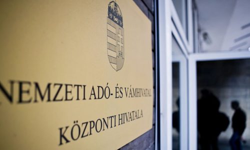 Egyszerűsített havi bevallást kínál az adóhatóság az átalányadózóknak