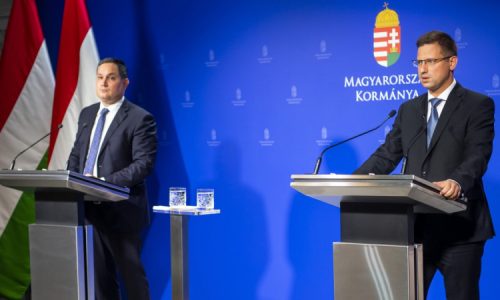 Kiterjesztik a kamatstopokat