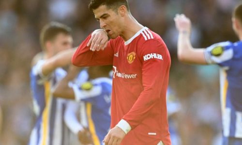 Szerződést bontott Cristiano Ronaldóval a Manchester United labdarúgócsapata