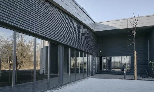 Felépült az inkubátorház a komáromi ipari parkban
