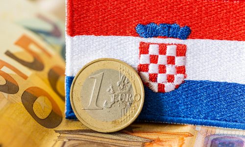 Vasárnaptól már csak euróban lehet fizetni Horvátországban
