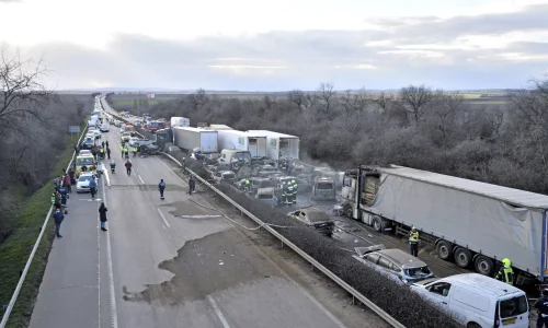 Tömegbaleset az M1-esen – Több sérültet hazaengedtek
