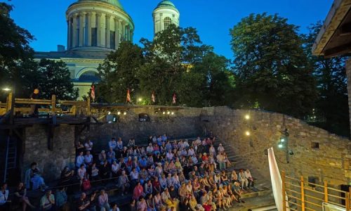 Évfordulók évada az Esztergomi Várszínházban