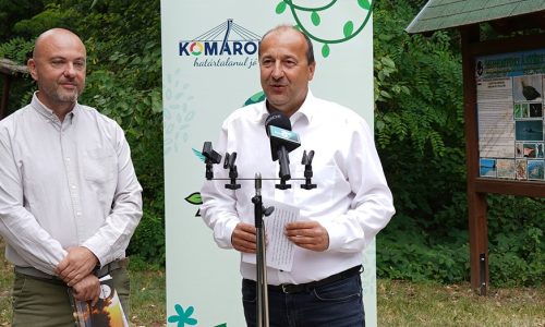 Új zöld információs táblákat kapott a Szent Pál-sziget Komáromban