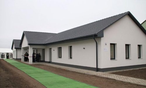 Fogyatékkal élő embereknek épültek lakóházak Esztergomban