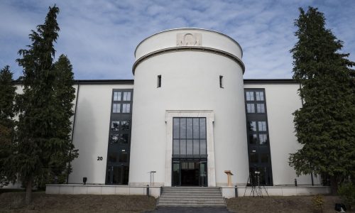 Szimulációs és kiképző központot adtak át Tatán