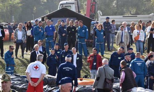 Védelmi és biztonsági igazgatási gyakorlatot tartottak csütörtökön Esztergomban, a Prímás-szigeten