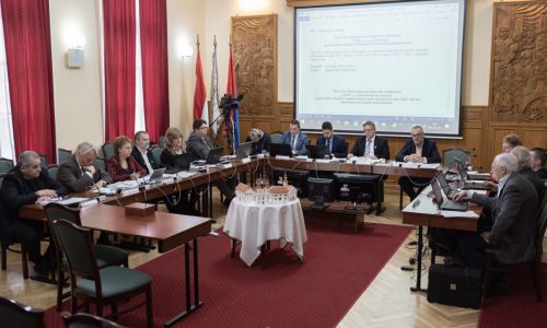 Testületi ülést tartott Tata Önkormányzata