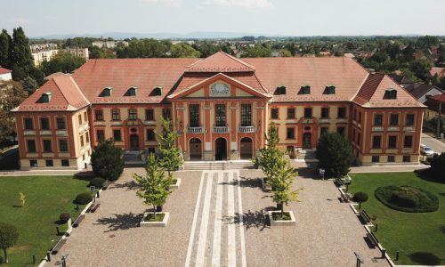 Fontos napirendi pontokról döntött a komáromi képviselő-testület