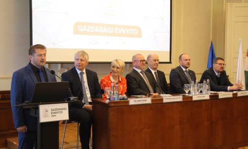 Gazdasági évnyitót tartottak Esztergomban