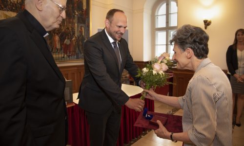 Pro Urbe Esztergom kitüntetést kapott dr. Körmendy Kinga